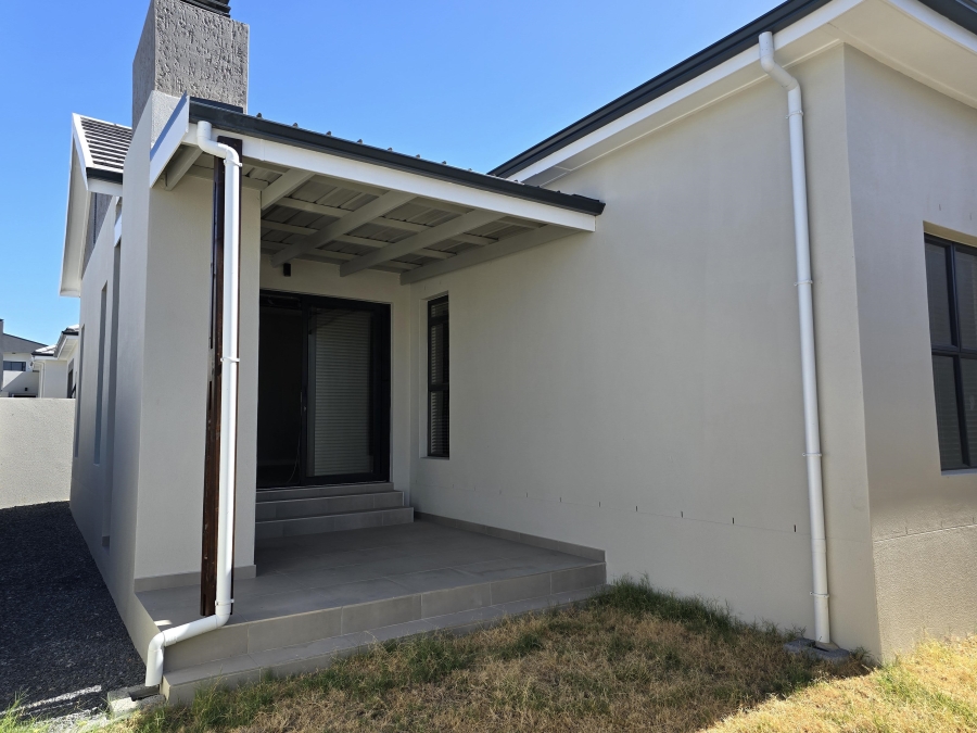 To Let 3 Bedroom Property for Rent in Groot Phesantekraal Estate Western Cape